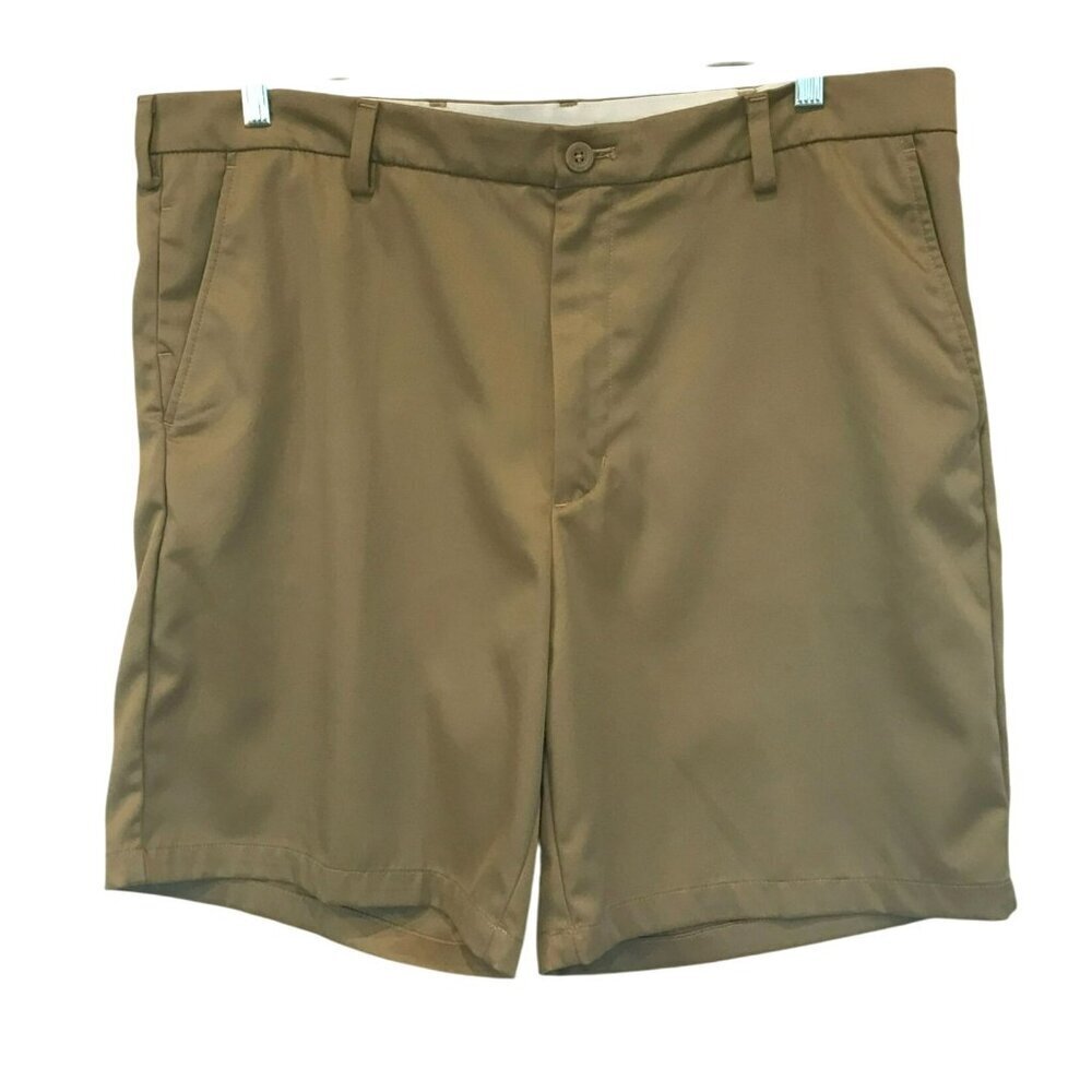 Amazon Essentials Men's Flat Front Bermuda Golf Shorts Sz 40 in Khaki Tan Active